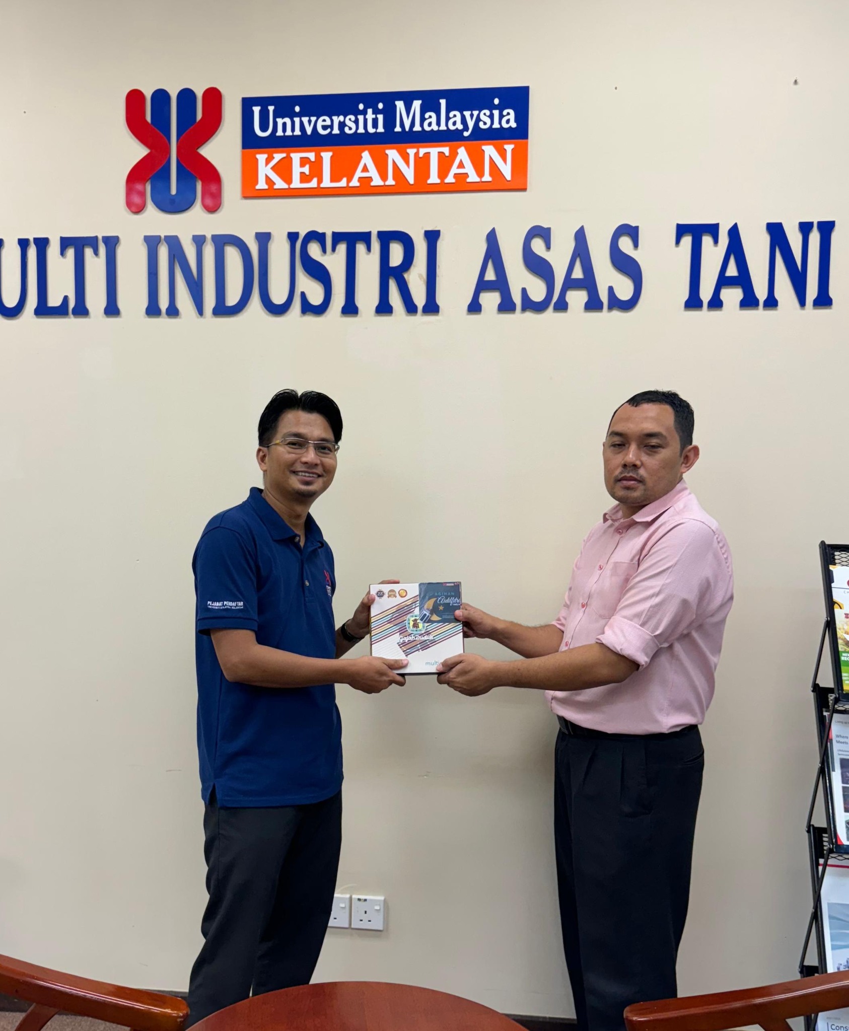 AGIHAN AIDILFITRI 1445H KEPADA AHLI PERTISA UMK - 8