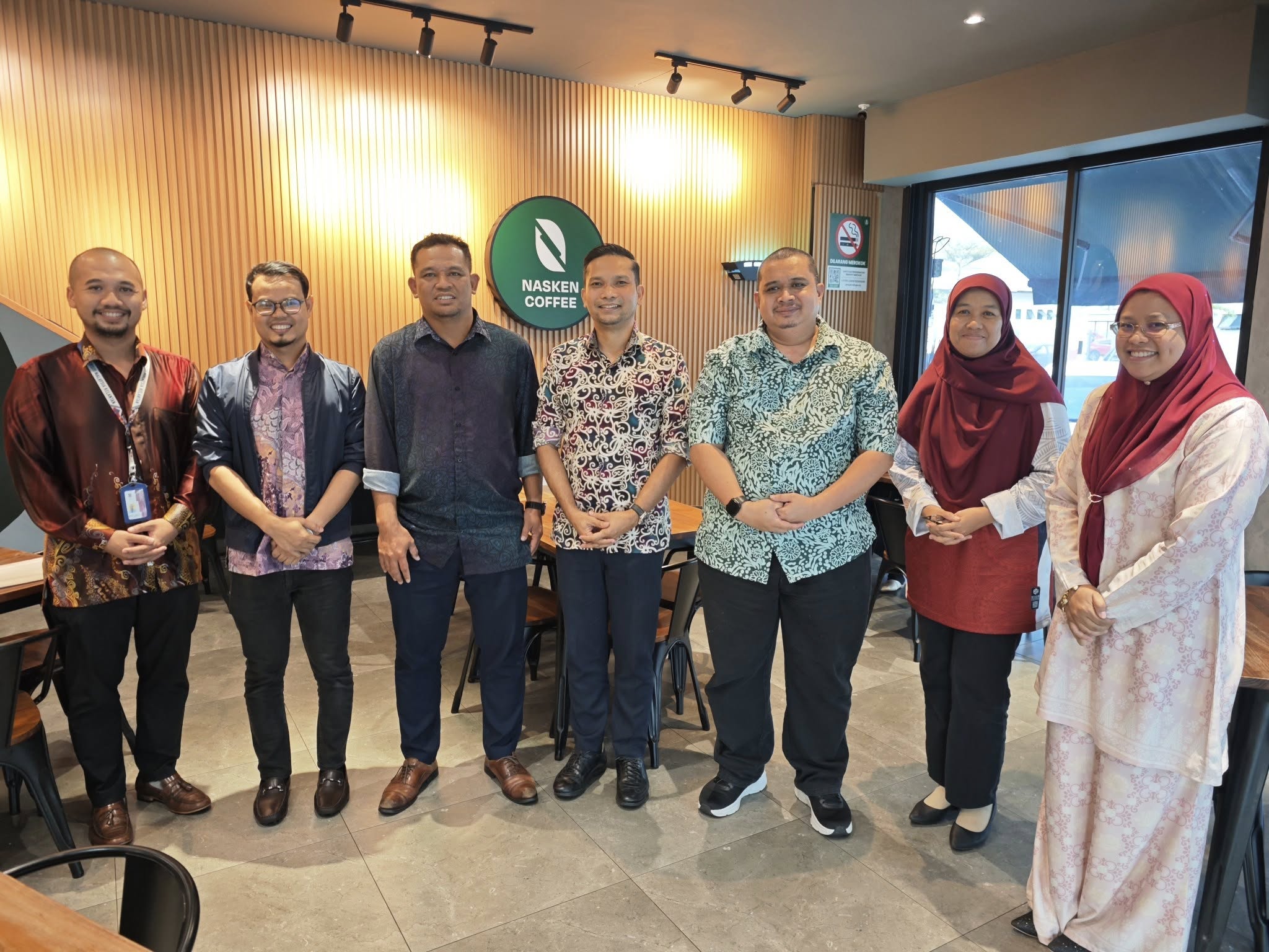 PERJUMPAAN EXCO PERTISA BERSAMA YBRS. PENDAFTAR UMK