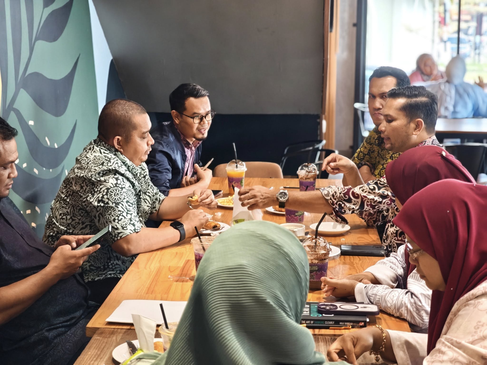 PERJUMPAAN EXCO PERTISA BERSAMA YBRS. PENDAFTAR UMK - 1