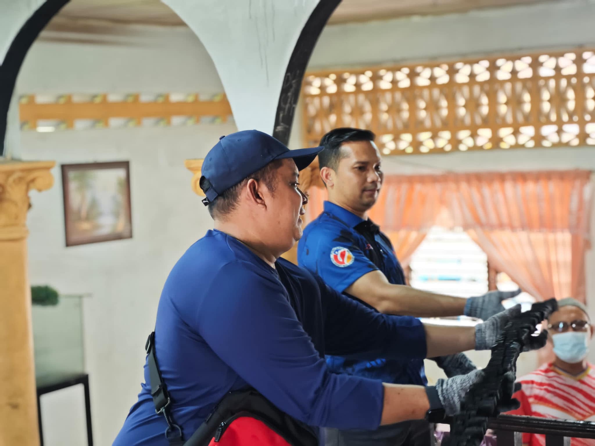 Sumbangan kecil  membantu Cik Azlina sekeluarga. - 8