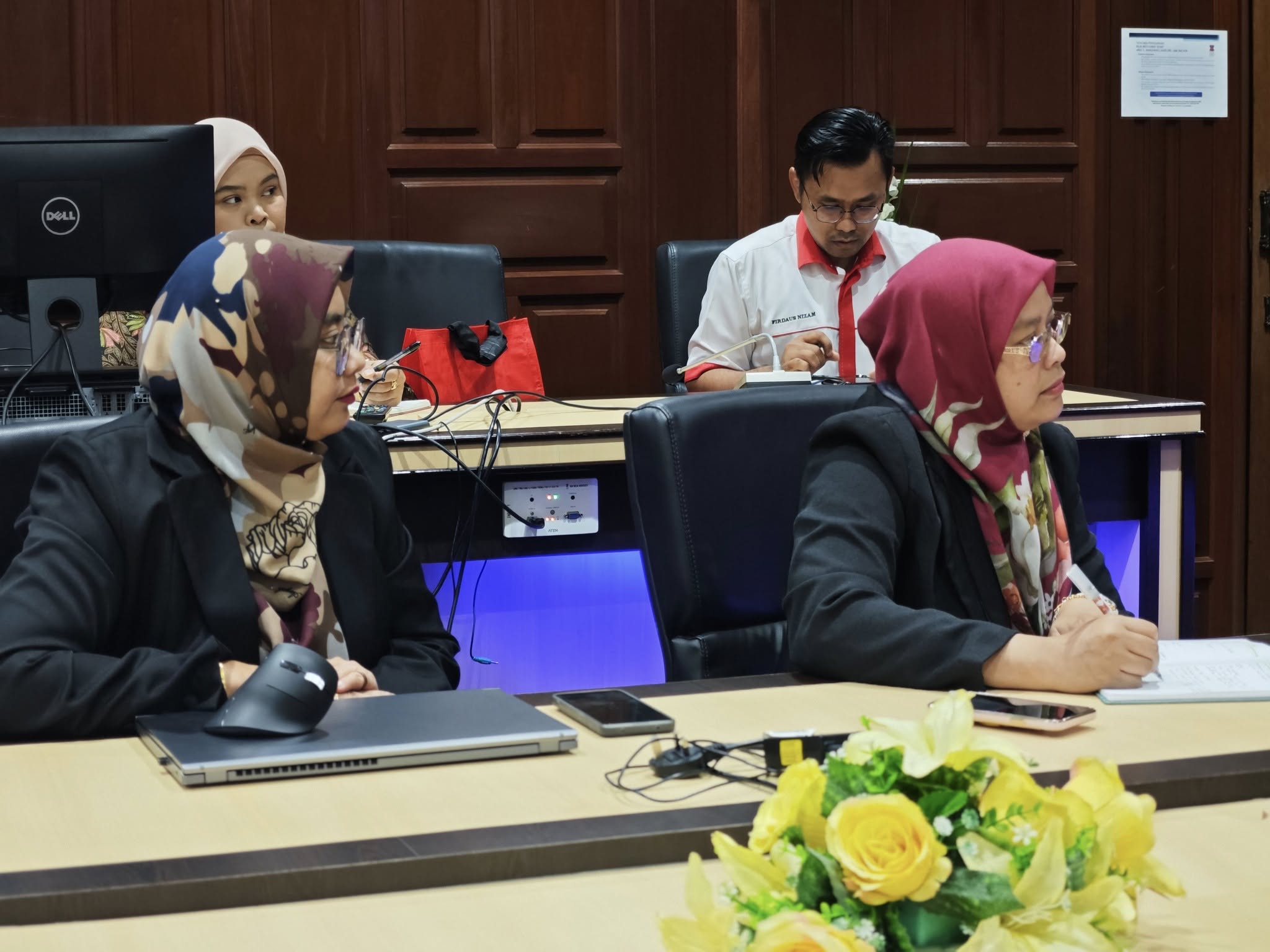 KUNJUNGAN HORMAT PERTISA BERSAMA NAIB CANSELOR UMK - 6